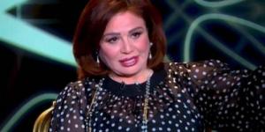 الفنانة المصرية إلهام شاهين في صدام مباشر وتثير ضجة كبيرة بخطوة صادمة ومحرمة شرعا وتدخل في مواجهة مع عائلتها والازهر يتدخل ويحسم الجدل