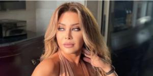 نوال الزغبي ترقص في الشارع بالتنورة القصيرة وتتعرض للهجوم