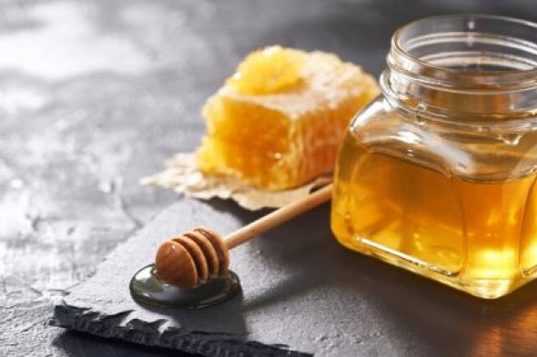 العلماء يلجأون إلى العسل بحثا عن حل لكبرى المخاطر المهددة للصحة